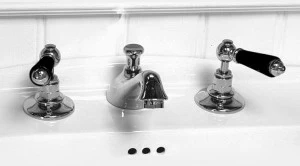 Devon&Devon Смеситель для раковины на 3 отверстия Black dandy