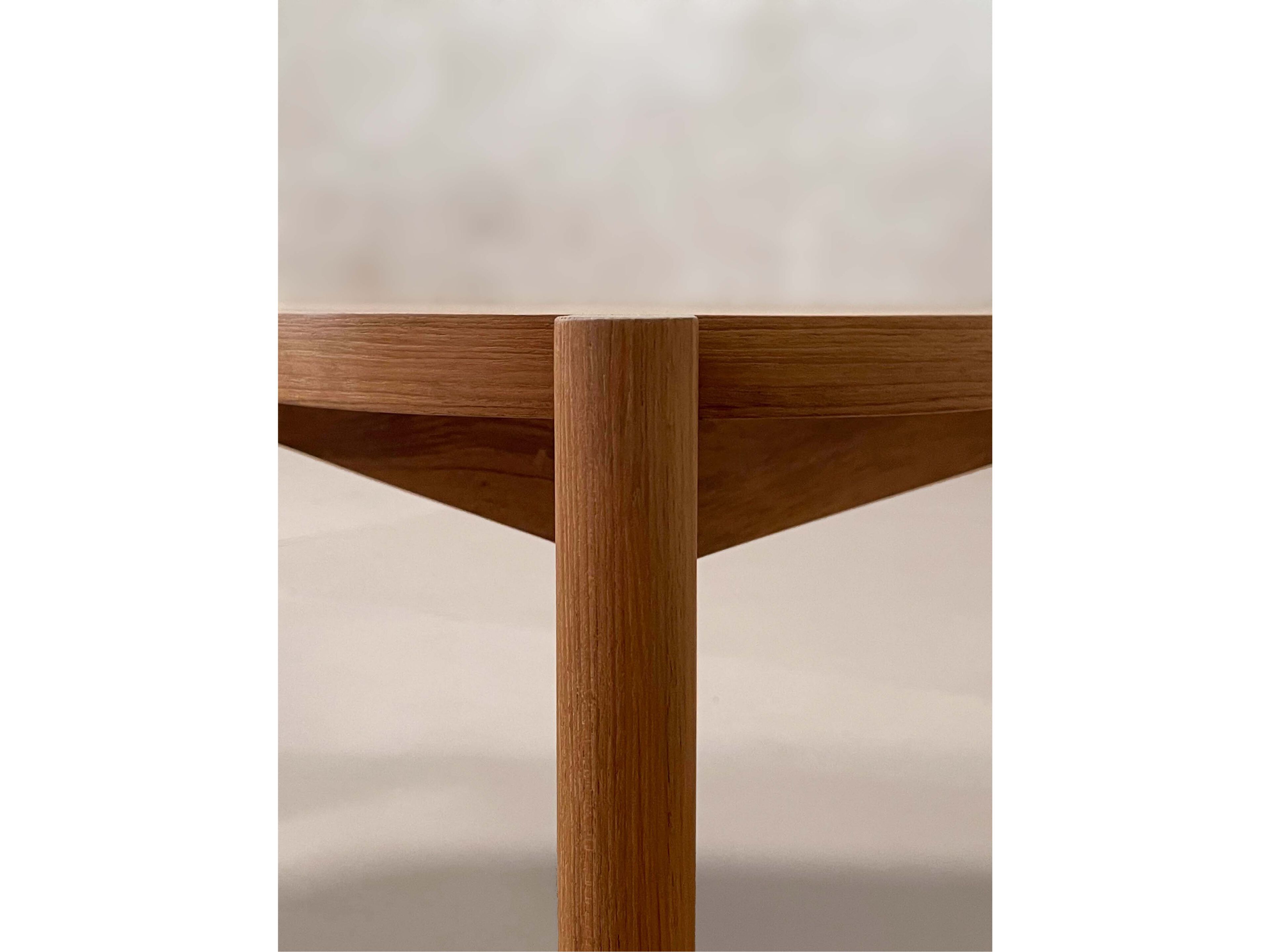 Треугольный журнальный столик из тикового дерева Phantom Hands Project Chandigarh ARCH-00091767 - Вид №3