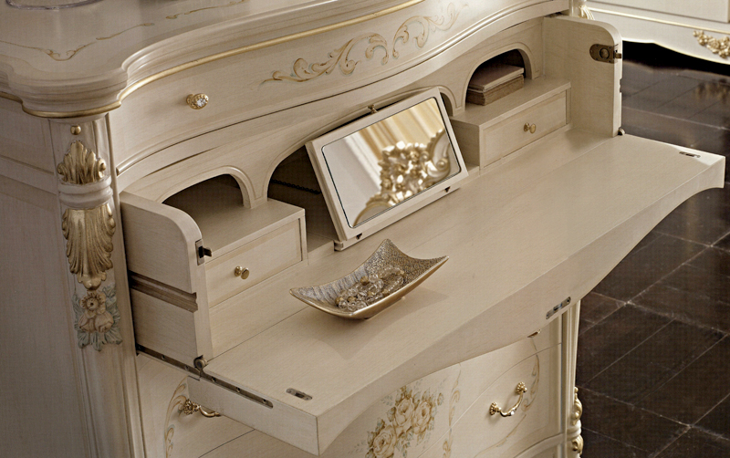 Комод MICHELANGELO AGM (ALBERTO E MARIO GHEZZANI) OM.603 - Вид №1