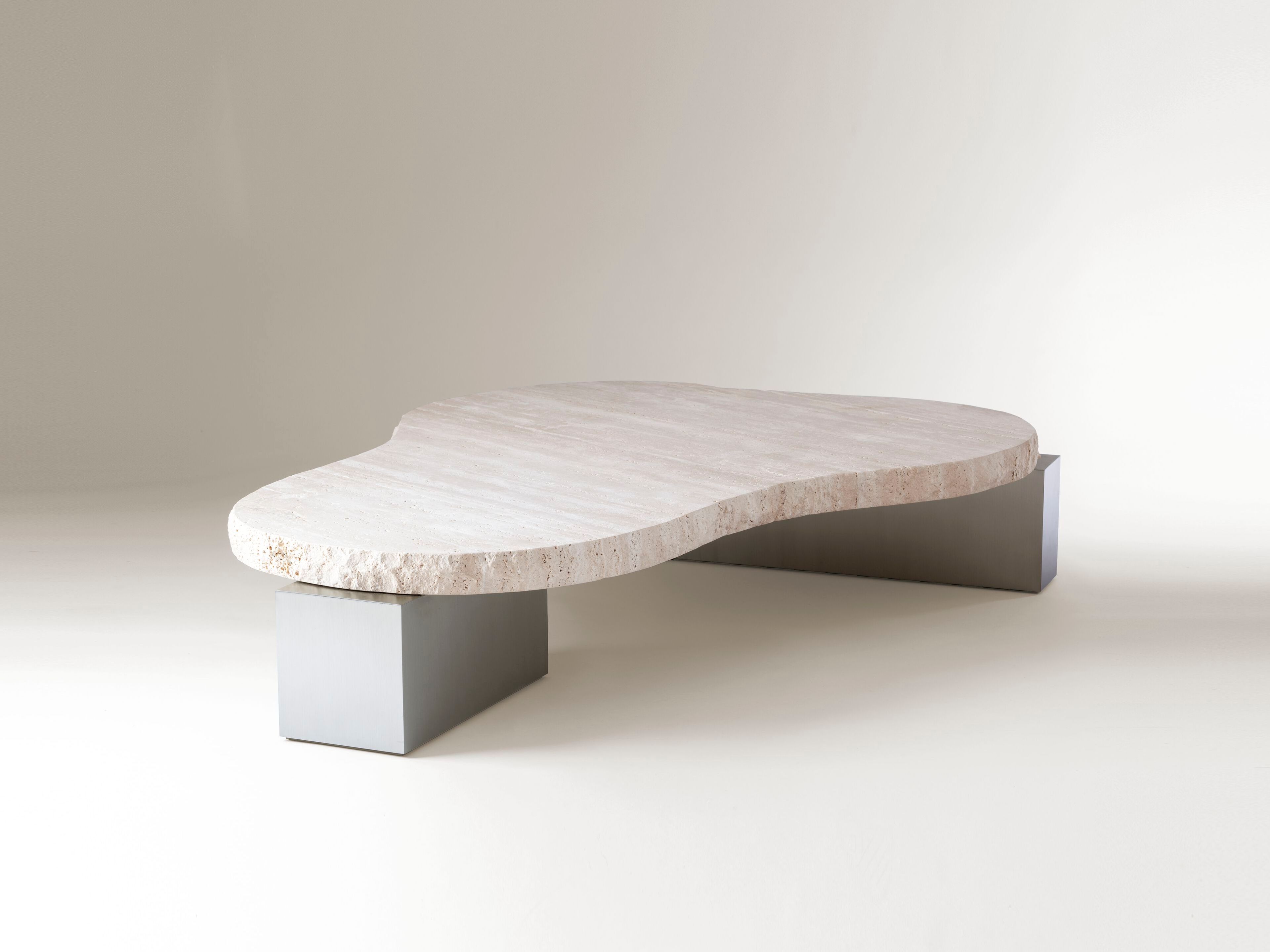 Журнальный столик из травертина для гостиной DOOQ ON THE ROCKS ARCH-00138147 - Вид №1