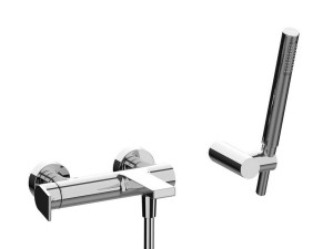 Однорычажный смеситель для ванны с ручным душем