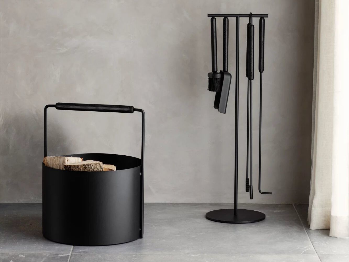 Стальной держатель журнала с порошковым покрытием blomus Аши ARCH-00145018 - Вид №5