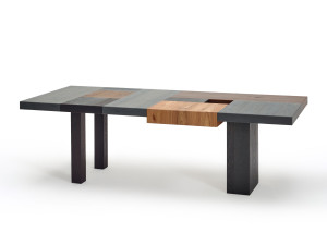 Деревянный прямоугольный стол с ящиком