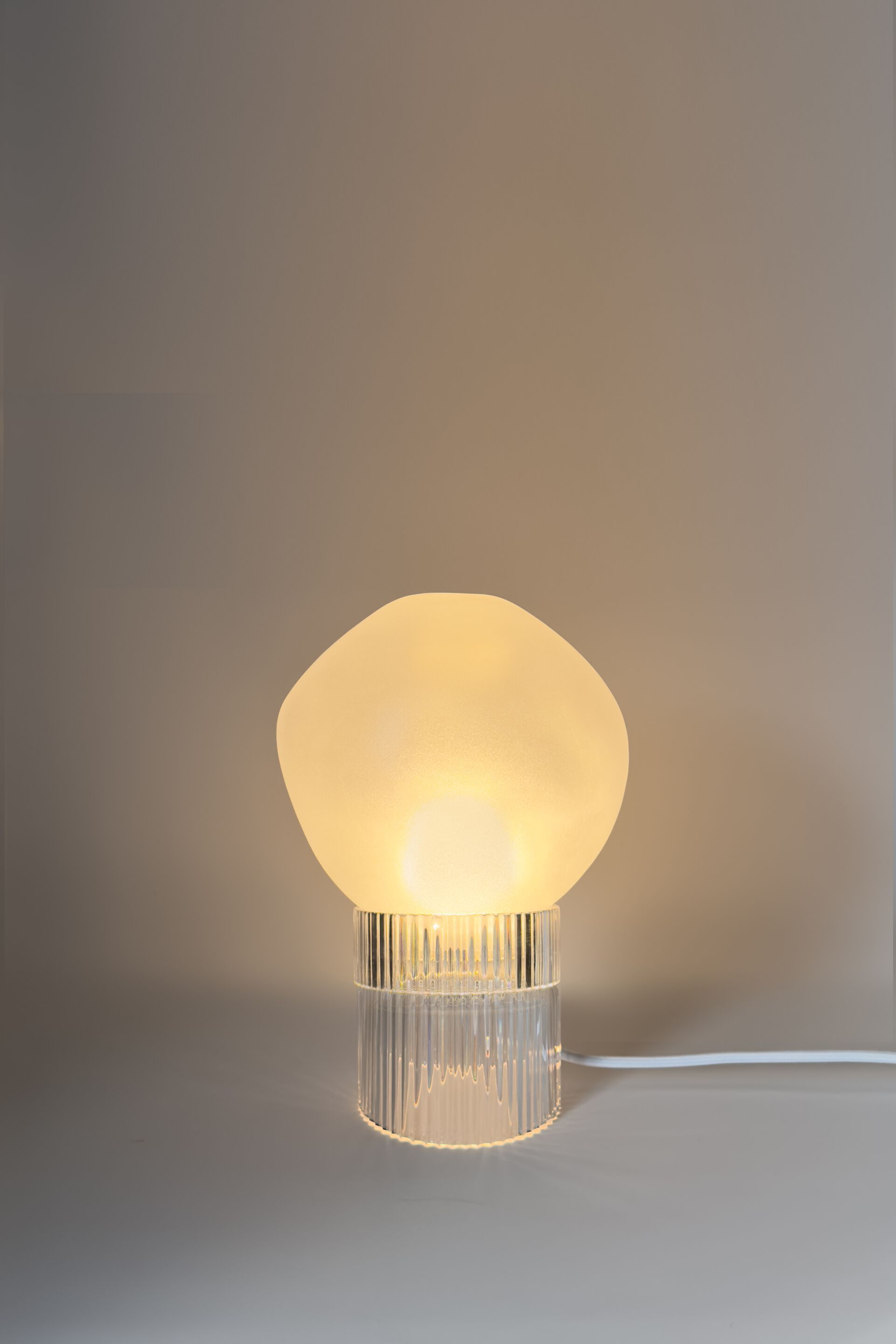 Настольная лампа из дутого стекла Studio Bojola TELLO+NUVOLA ICED ARCH-00093366 - Вид №3