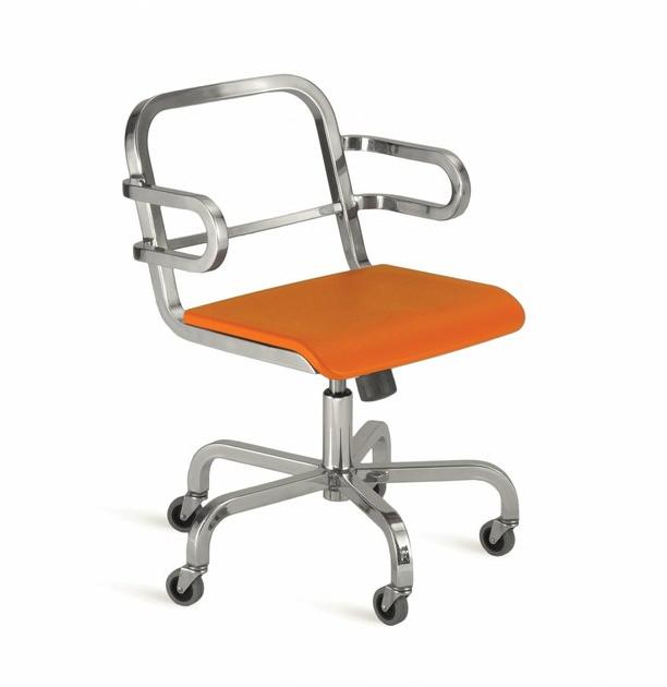 Emeco Вращающееся кресло из алюминия с подлокотниками на колесиках Nine-o™ sun-id-1483644 - Вид №8