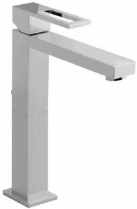 NOKEN Смеситель для умывальника с аэратором и переключателем Irta