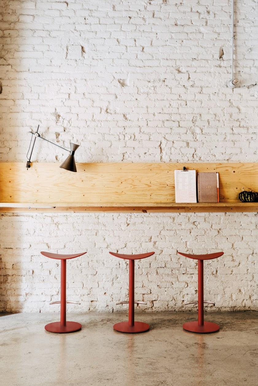 ENEA Низкий табурет из стали и полипропилена Coma sun-id-1462625 - Вид №3