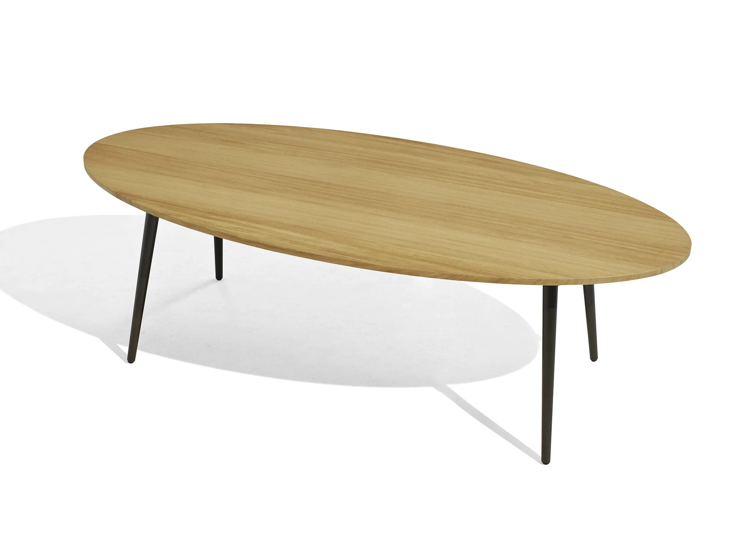 Овальный низкий садовый столик в ироко Bivaq Vint ARCH-00115882