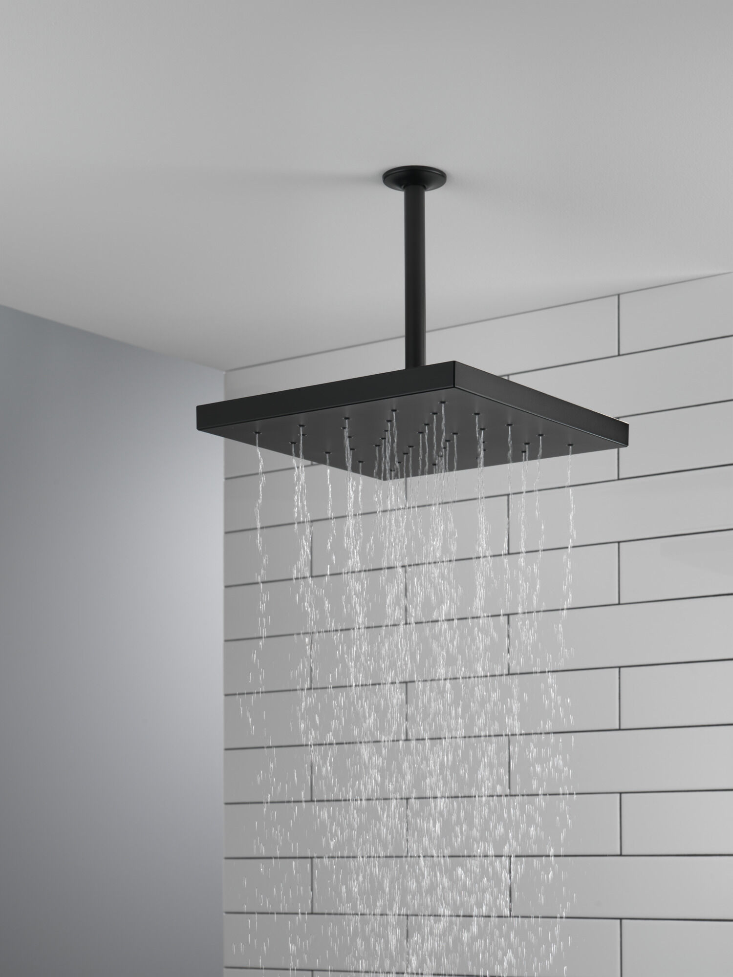 52161-BL25 H2Okinetic® одинарная душевая лейка с UltraSoak ™ Delta Faucet Universal Showering Матовый черный  - Вид №3