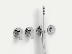 Настенный набор для ванны с 4 отверстиями и ручным душем