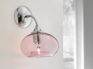Стеклянный настенный светильник