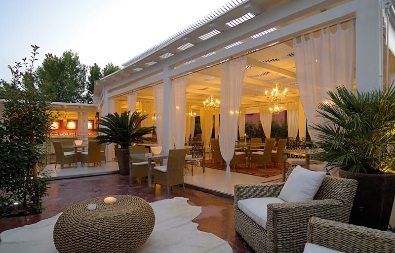 Алюминиевая пергола с поворотными пластинами Mv Line биоклиматические ARCH-00078771 - Вид №5