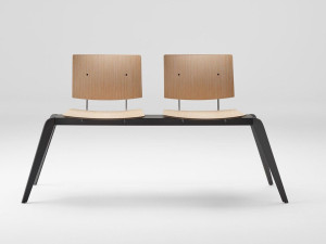 Сидя на баре