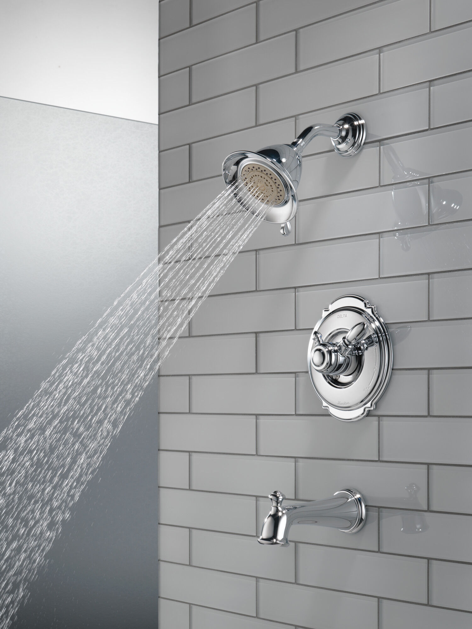 T17455 Для ванны и душа Monitor® 17 Series Delta Faucet Victorian Хром - Вид №4