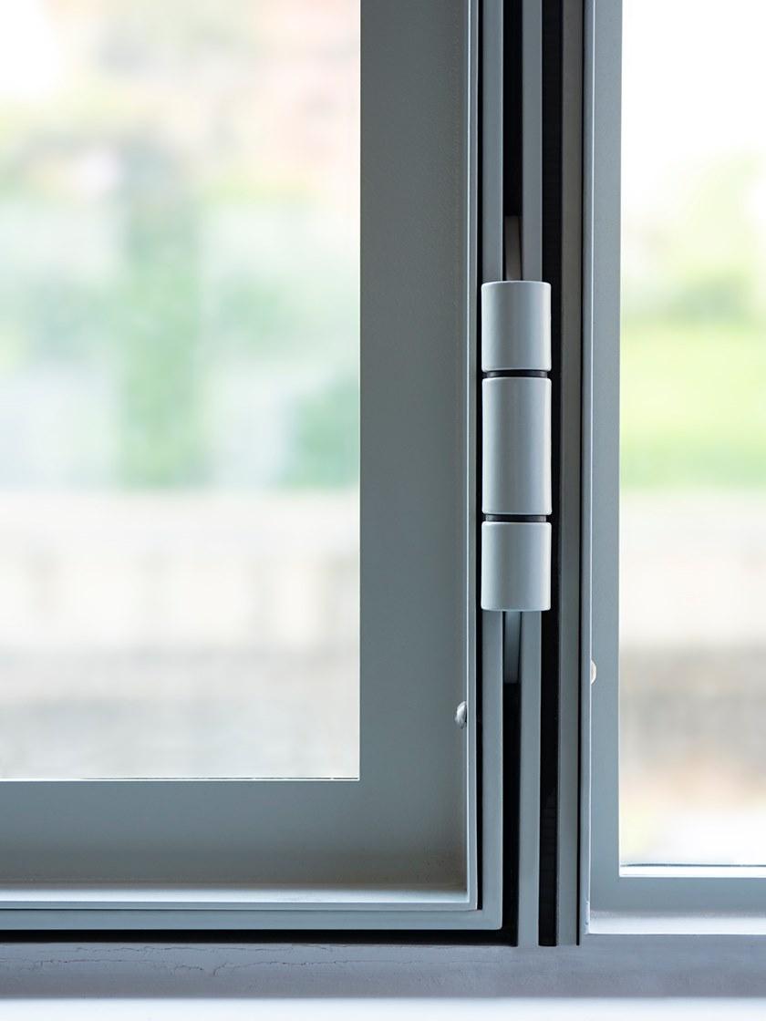 Capoferri Serramenti Металлическое окно с термическим разделением sun-id-1443267 - Вид №6