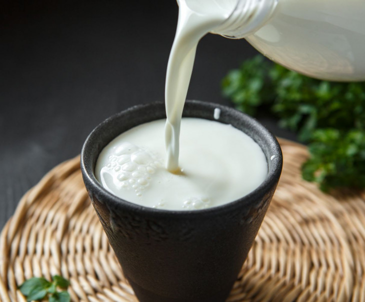 4341 Молоко 3,8-4,5% Вкусляндия  - Вид №1