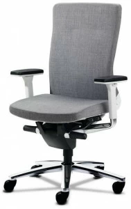 König Neurath Офисный стул 5 спиц с подлокотниками Lamiga