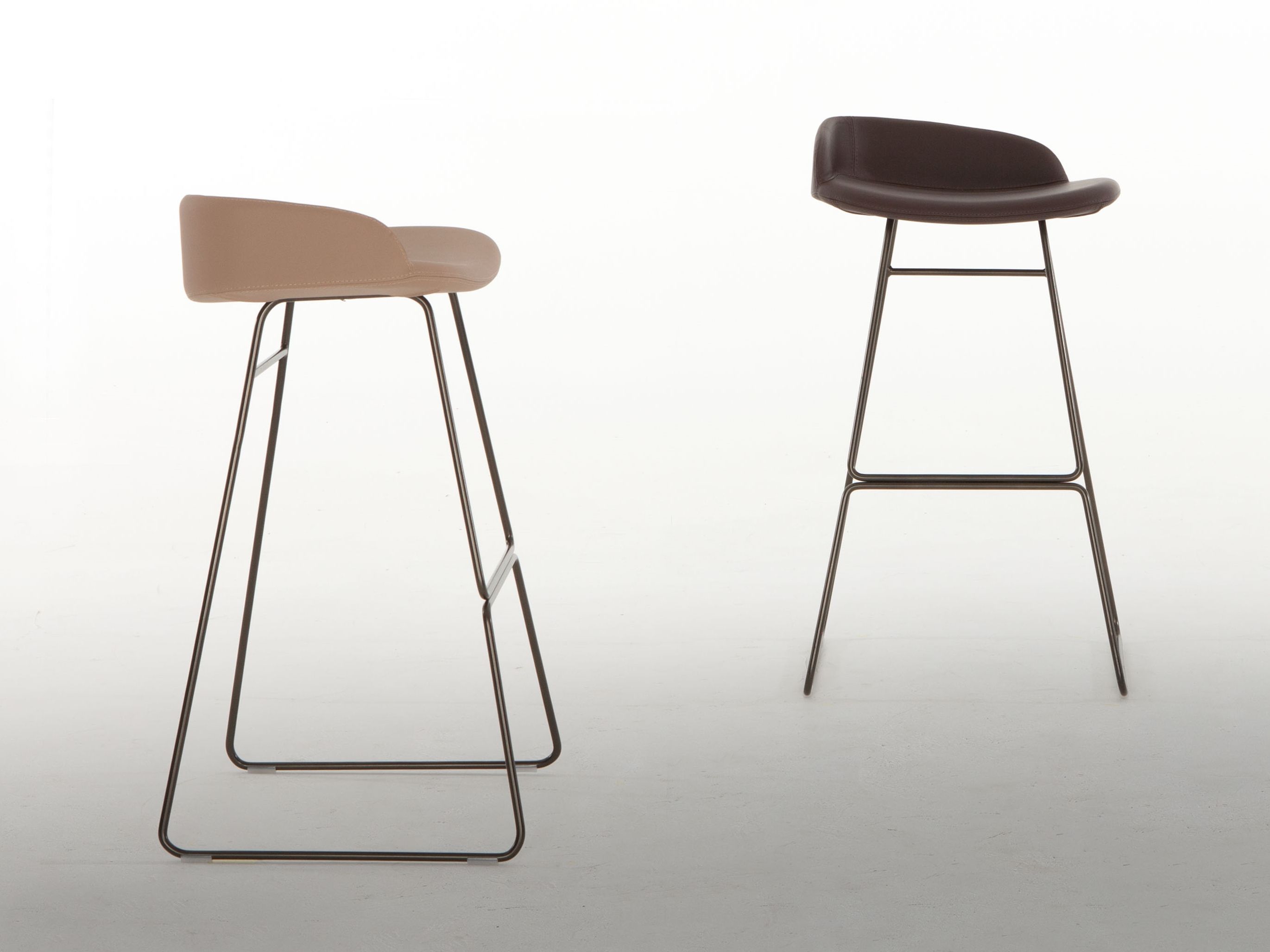 Высокий табурет с мягкой подкладкой Tonin Casa BREND ARCH-00113702