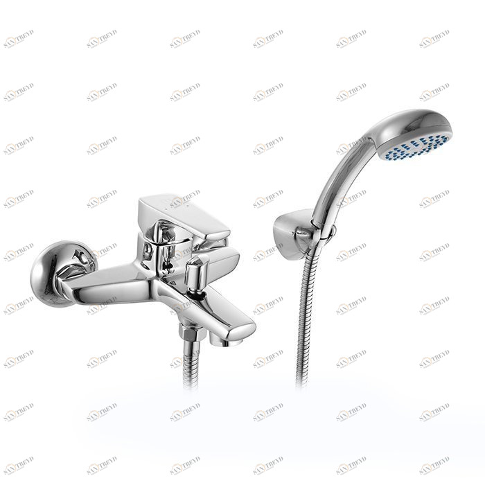 LABSB00M02 Milardo Labrador Смеситель для ванны с коротким изливом Labrador Россия 