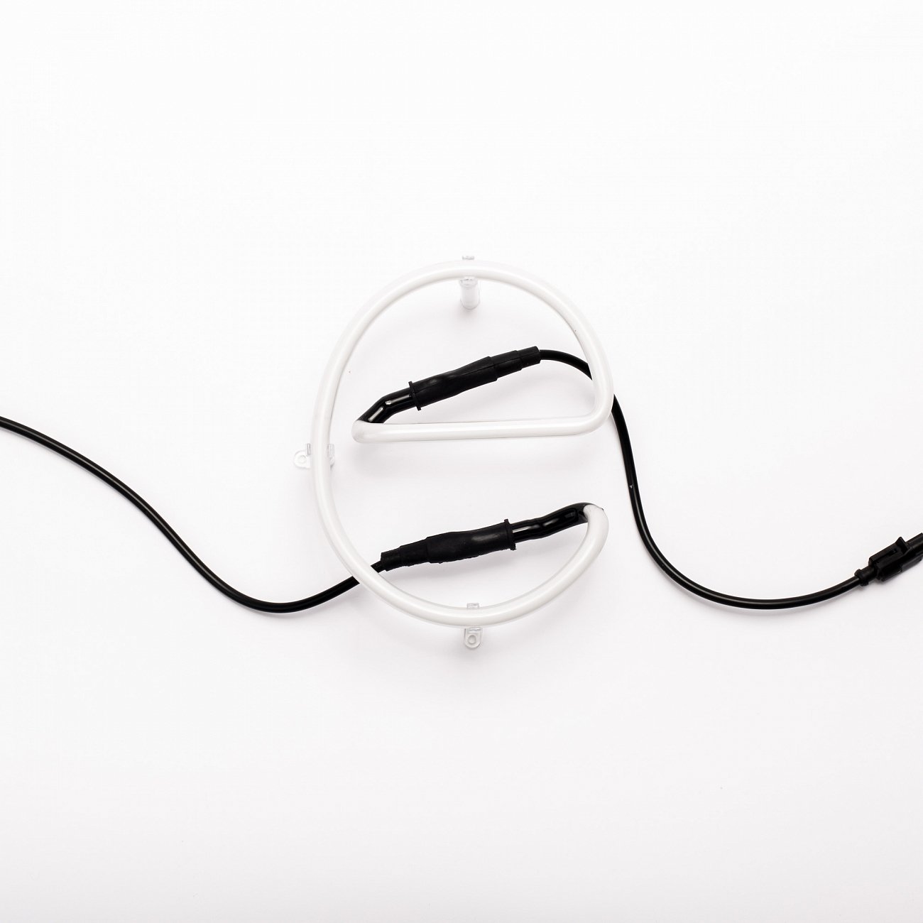 Светильник настенный белый Seletti Letter 01422 E SELETTI  00-3882924 Белый  - Вид №1