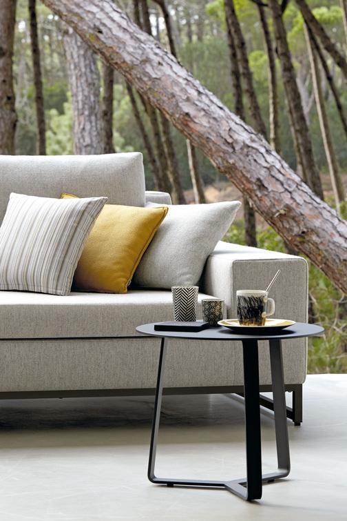 MNST817 Кресло для отдыха lotus smokey 99 Manutti Zendo - Вид №2