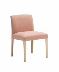 Andreu World Стул из мягкой ткани Cloé Si7015