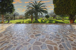 Пол из натурального камня