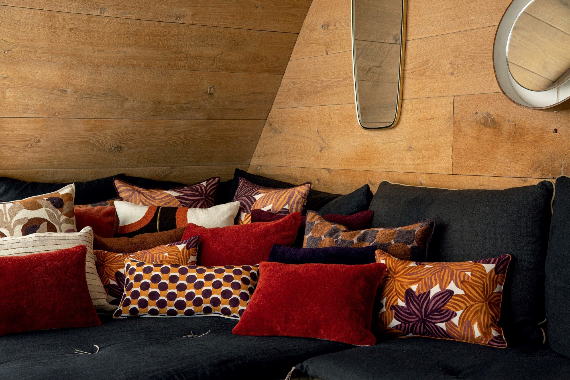 Прямоугольная шелковая подушка с геометрическим рисунком Élitis TWIST ARCH-00130599 - Вид №2