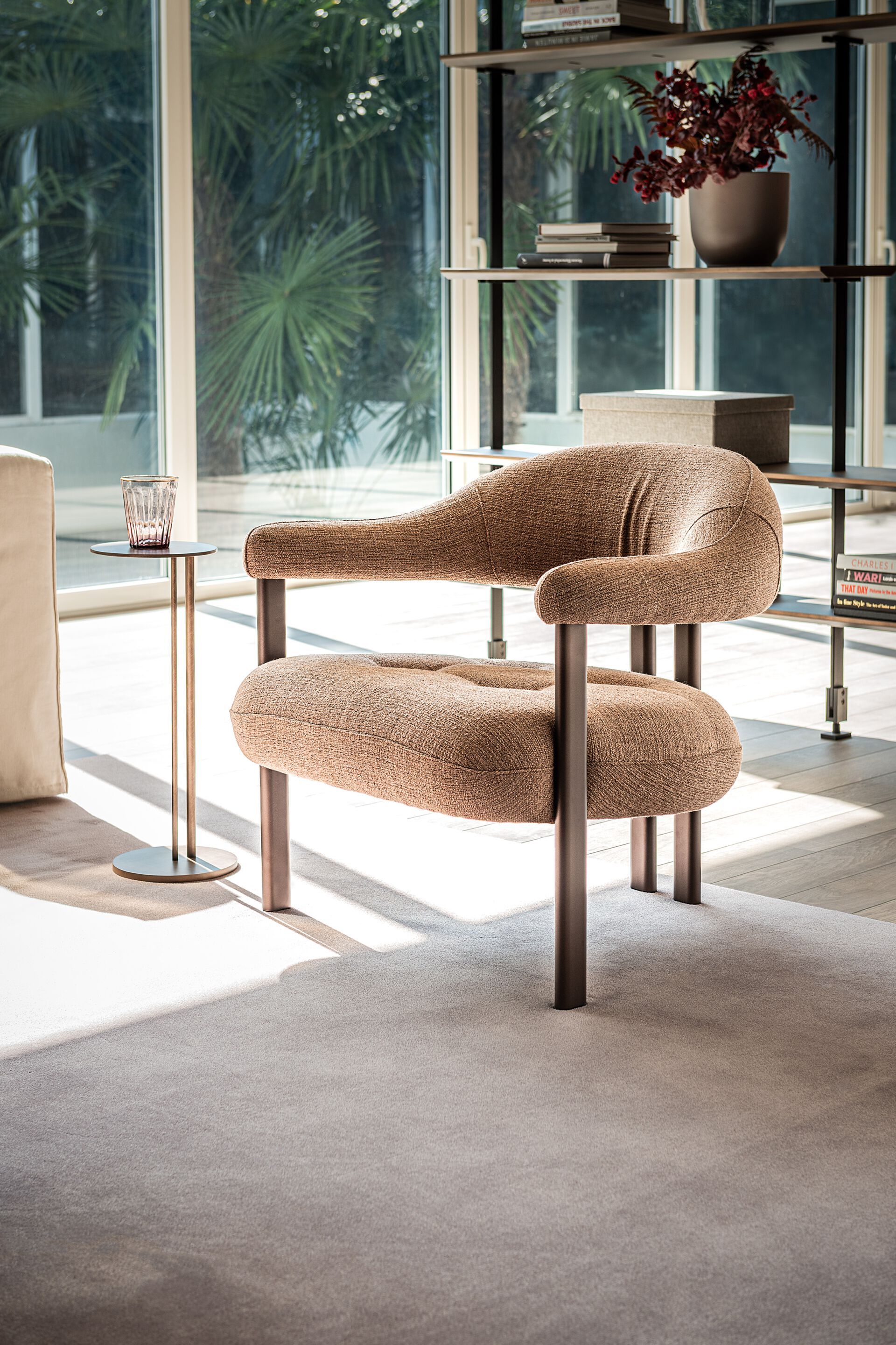 Кожаное кресло с подлокотниками Cattelan italia Грета ARCH-00045670 - Вид №1