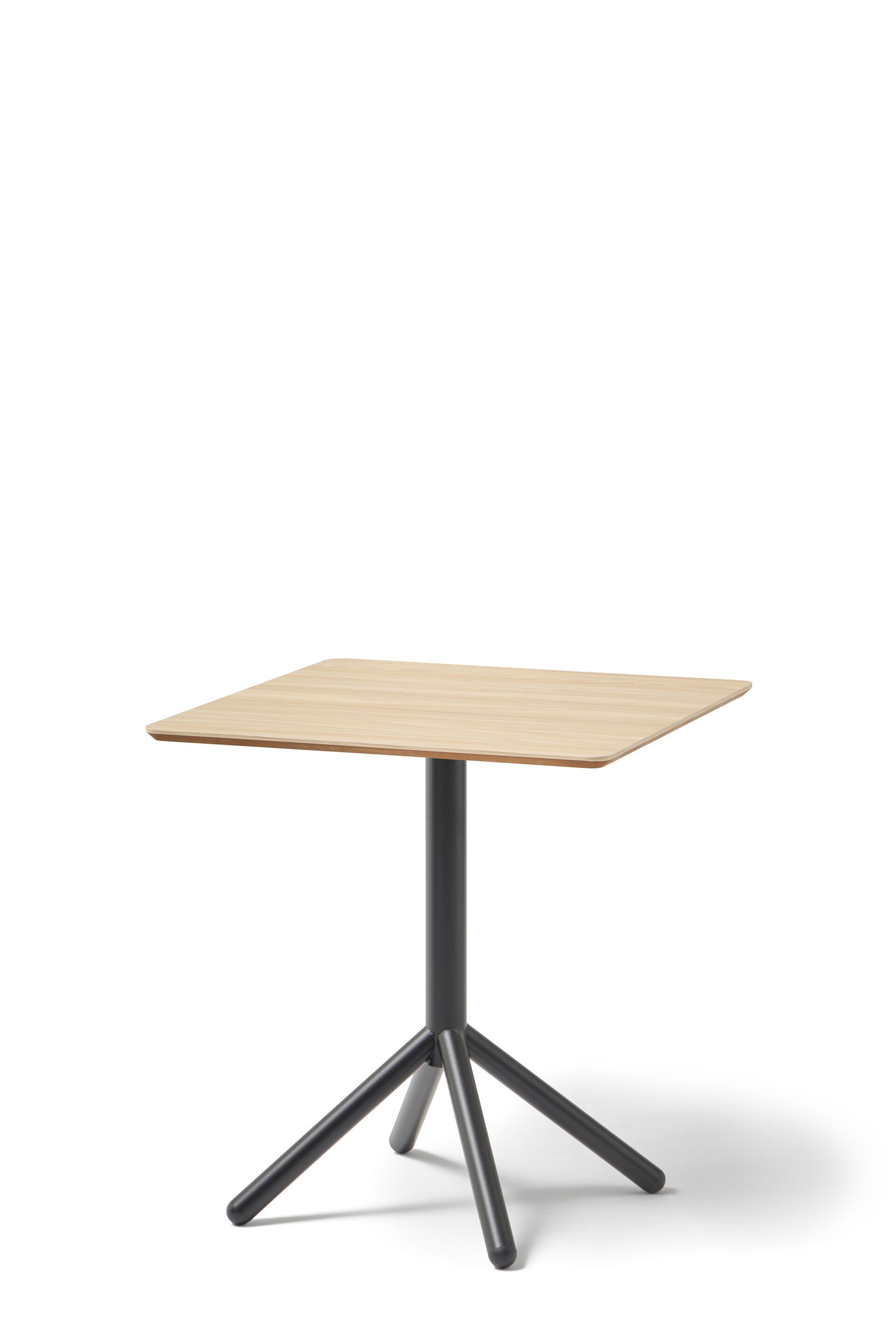 Квадратный стол из ясеня Blasco&Vila Nomad ARCH-00054751 - Вид №1