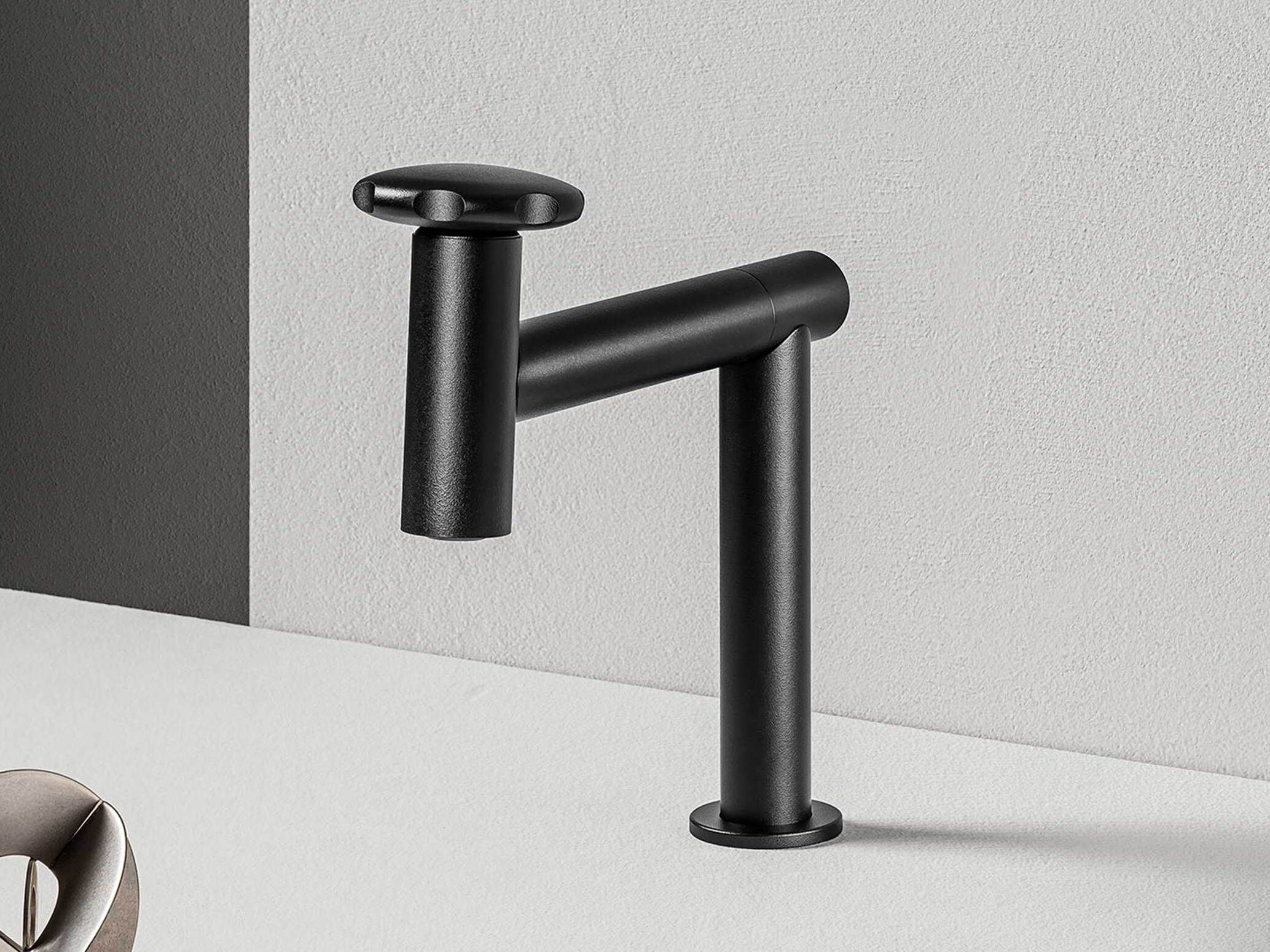 Однорычажный смеситель для раковины QD Magistro Lab Hammer ARCH-00112832