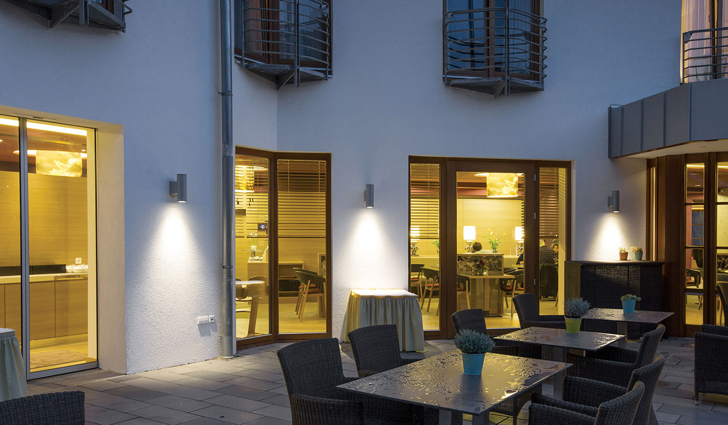 8443465 Подсветка стены Platek MONACO 200  MONACO 200 - LED 4000K 9°/45° (2 lights)  - Вид №3