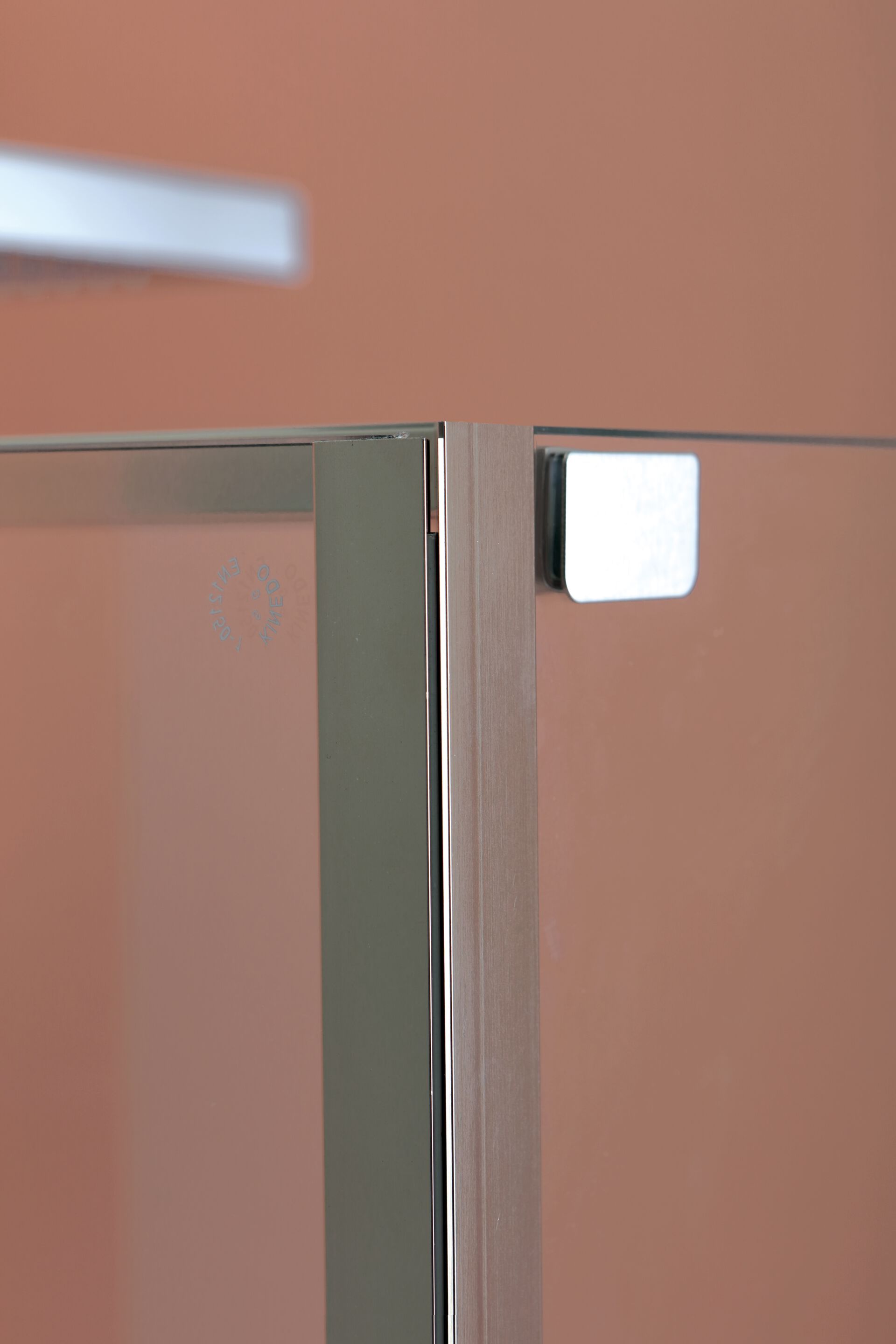 Угловая душевая кабина с распашной дверью Kinedo Ekinox ARCH-00139288 - Вид №3