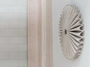 BuzziSpace Акустическая стеновая панель из войлока Buzzipleat