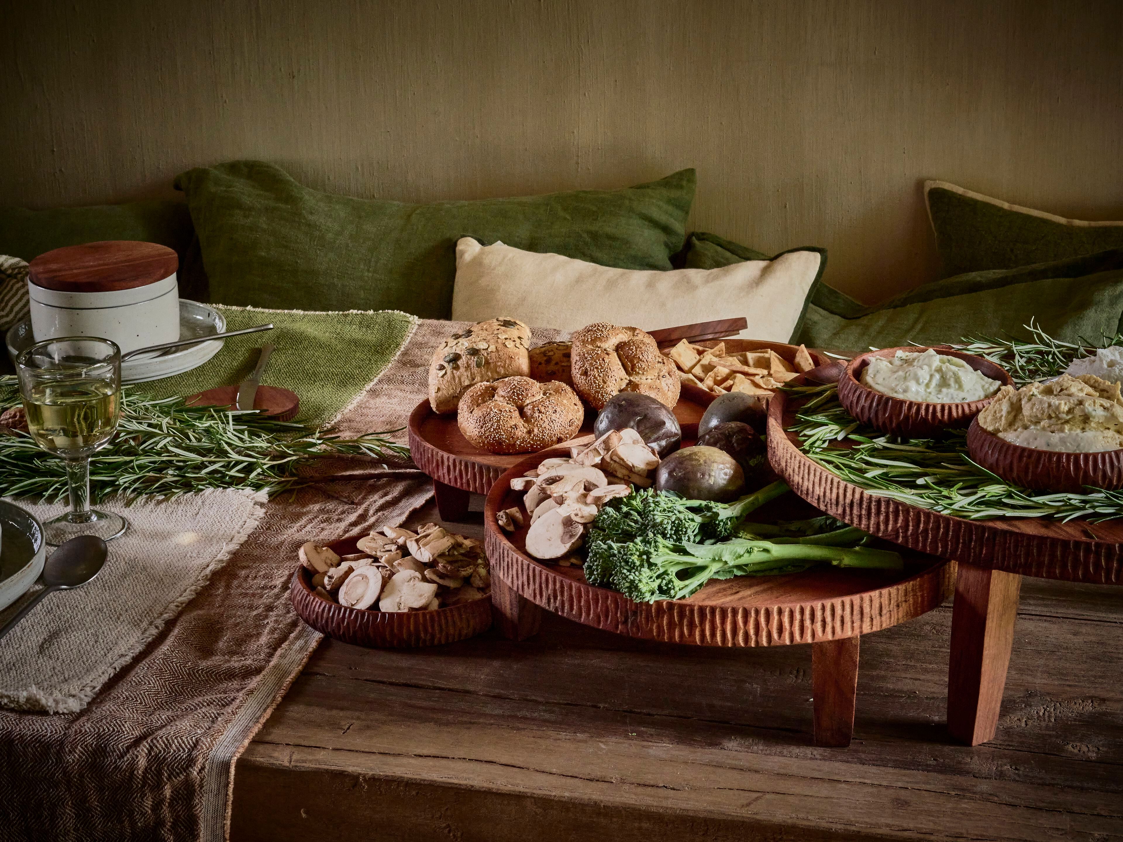 Круглая тарелка из акации POMAX Hommage ARCH-00038654 - Вид №7