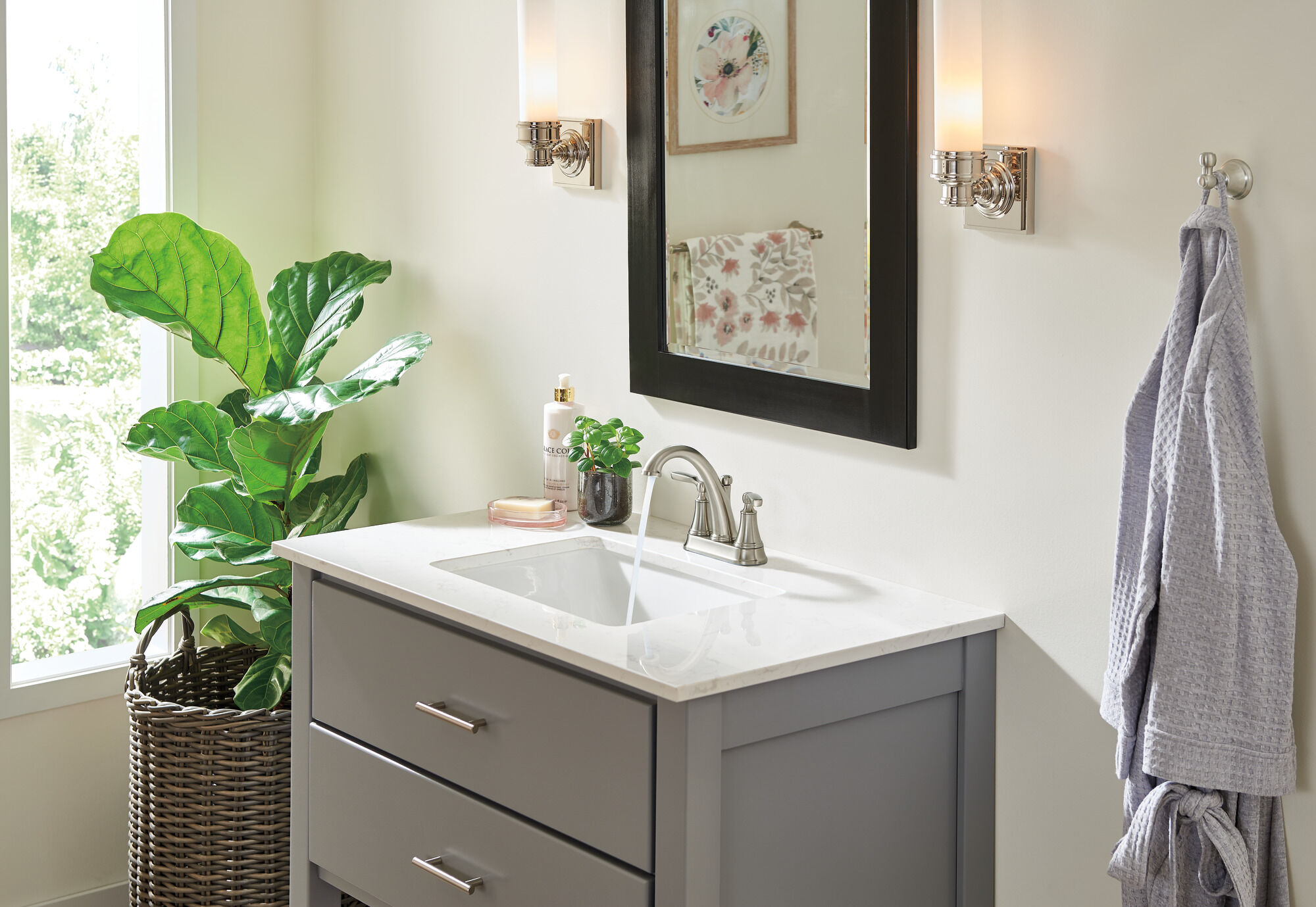 73235-SS Крючок для халата Delta Faucet Woodhurst Нержавеющая сталь  - Вид №1