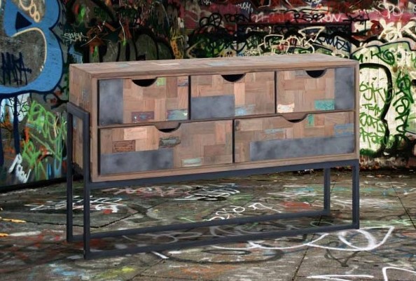 001006 Высокий комод Contradiction Carbon Santreyd