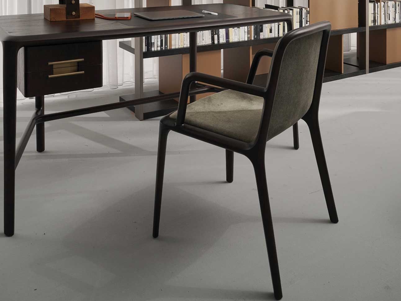 Деревянный мягкий стул для ресторана с подлокотниками CASA Mare Nostrum ARCH-00052219