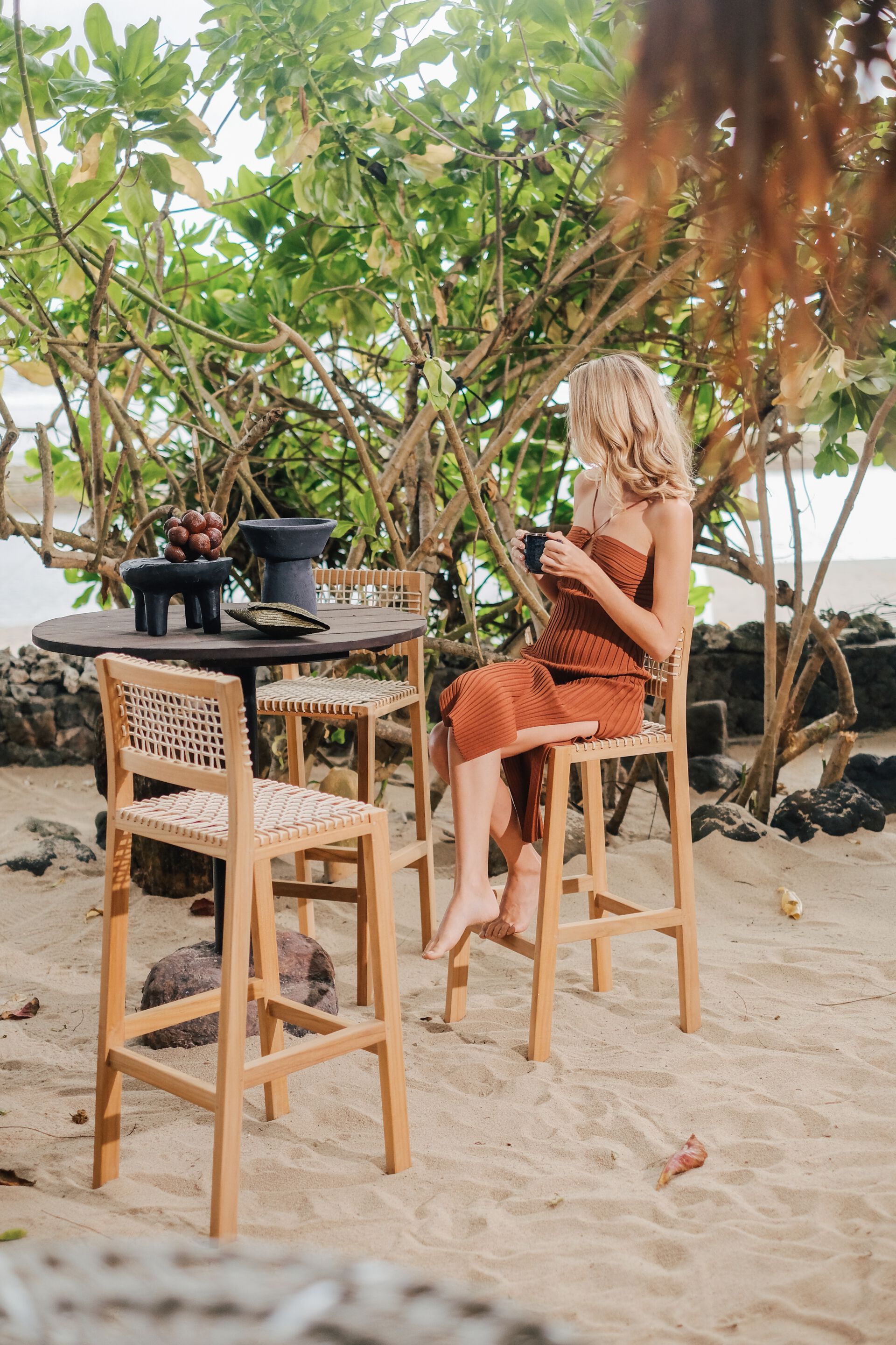 Высокий барный стул из тикового дерева со спинкой cbdesign Charita ARCH-00144943 - Вид №4