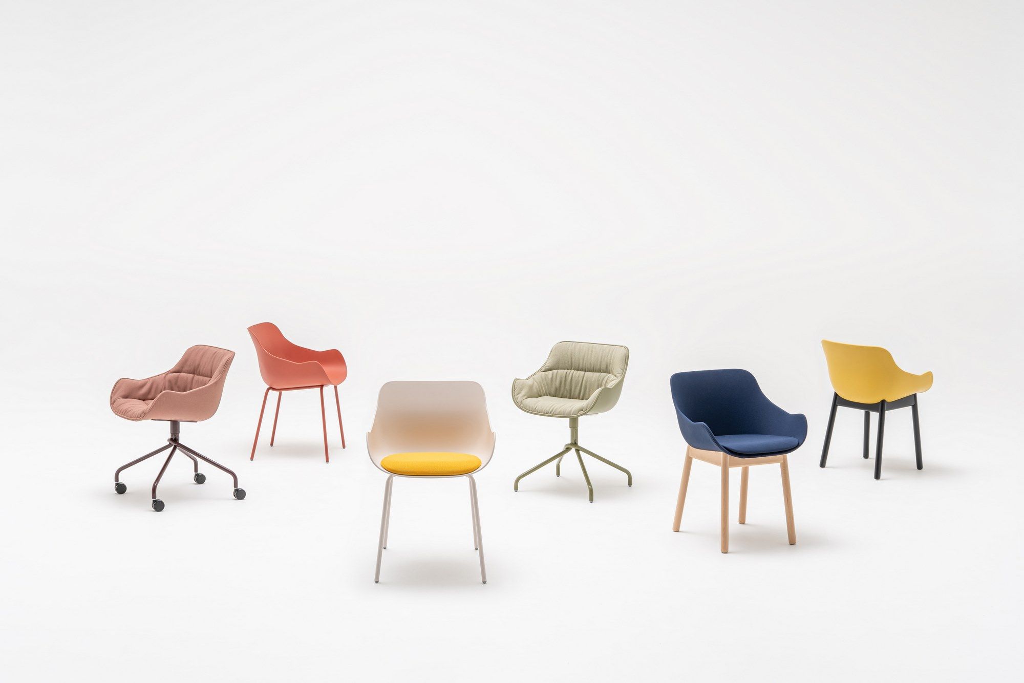 Тканевый стул с деревянной основой и подлокотниками MDD Baltic ARCH-00110088 - Вид №5