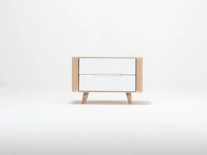 Gazzda Прямоугольная прикроватная тумбочка из дуба с ящиками Ena 021