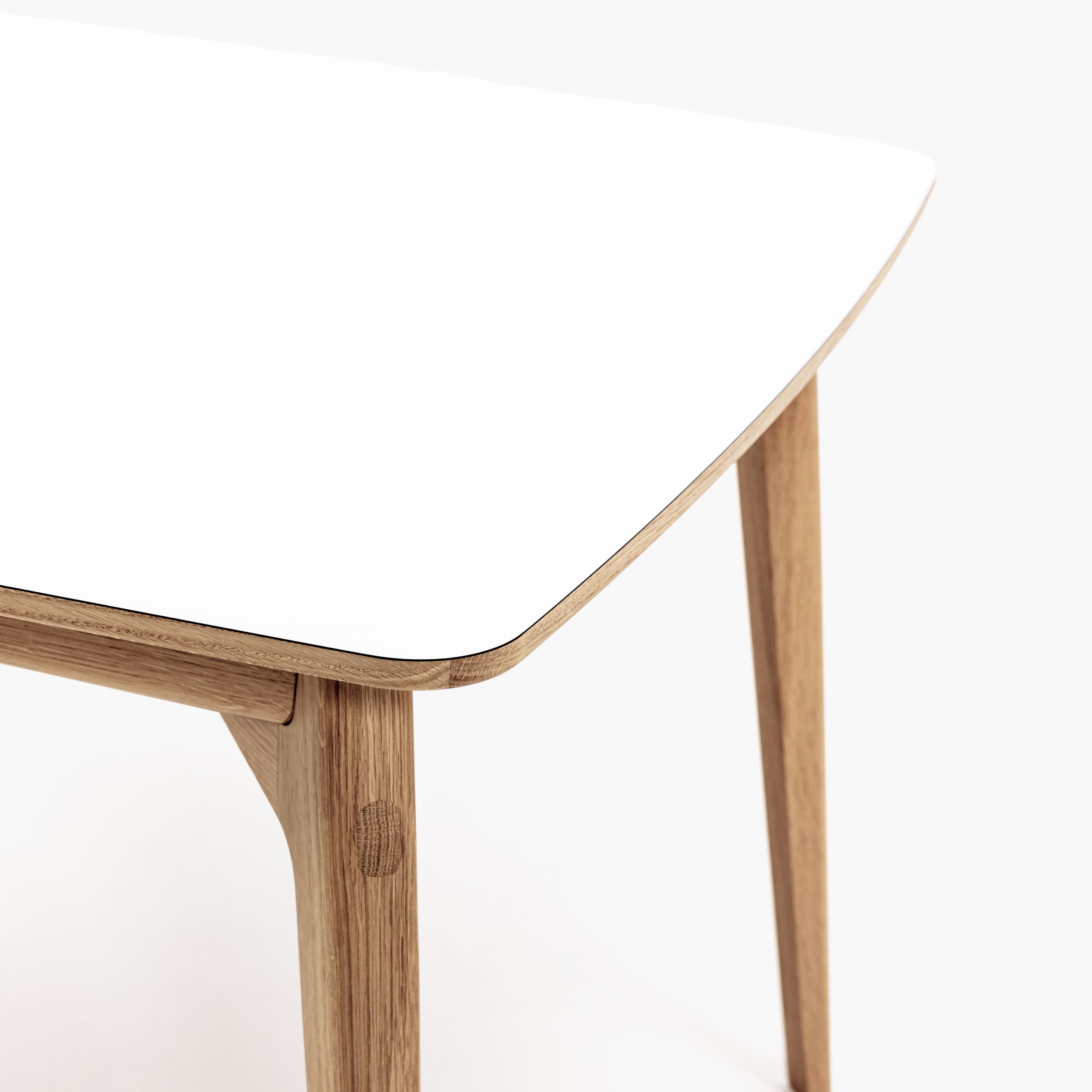 Прямоугольный выдвижной стол из дуба с ламинированной столешницей Case Dulwich ARCH-00010654