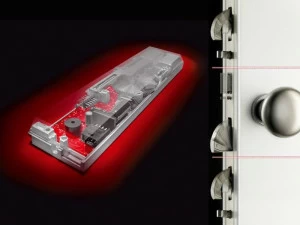 ISEO Serrature Моторизованный самозакрывающийся замок