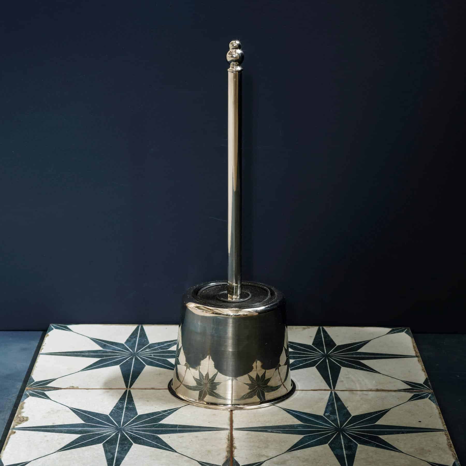 The Empire Collection аксессуары и фурнитура The Empire Lavatory Brush and Holder Catchpoleandrye 