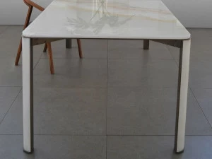 mg12 Стол из натурального камня в современном стиле Gregorio