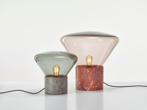 Мраморная настольная лампа