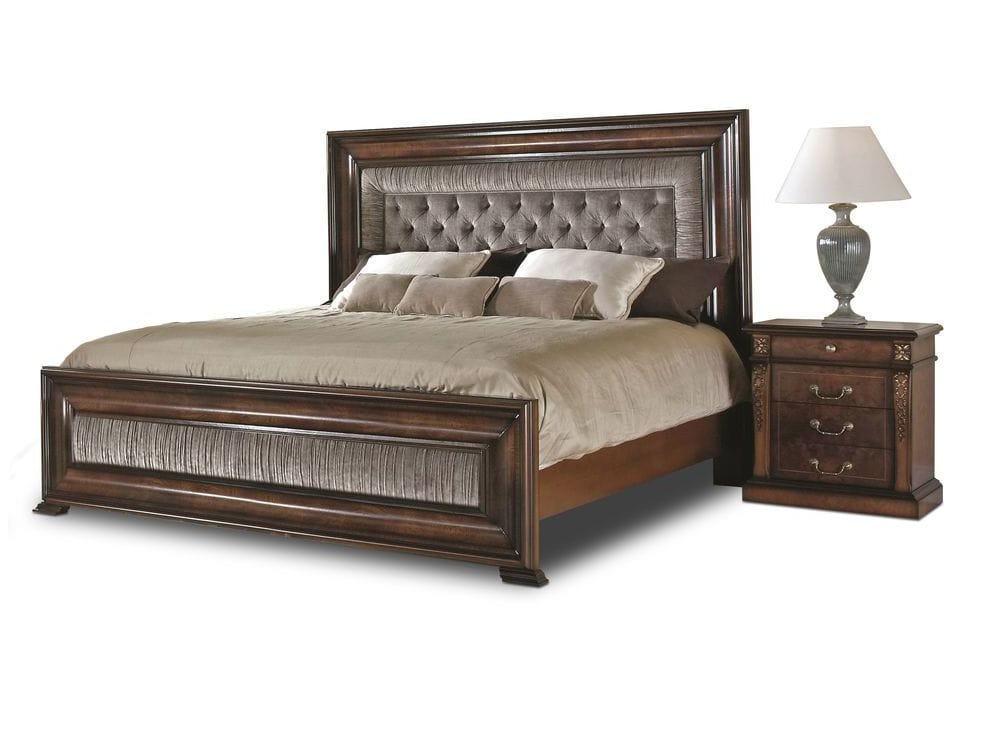 Деревянная двуспальная кровать с капитонным изголовьем Hurtado Traditional ARCH-00106679