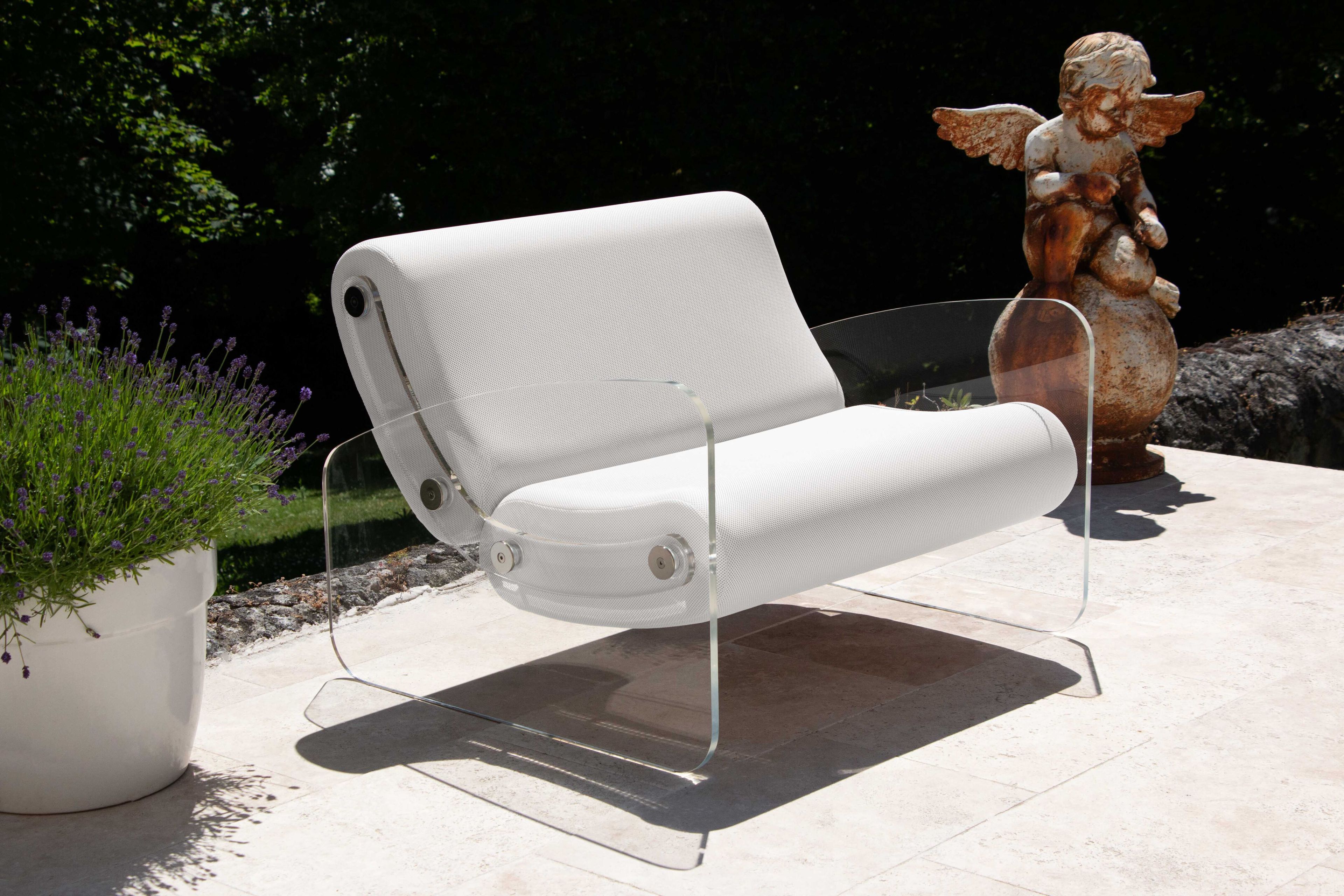 Кресло из ПММА и ткани с подлокотниками KUUMO MW03 ARCH-00004437 - Вид №1