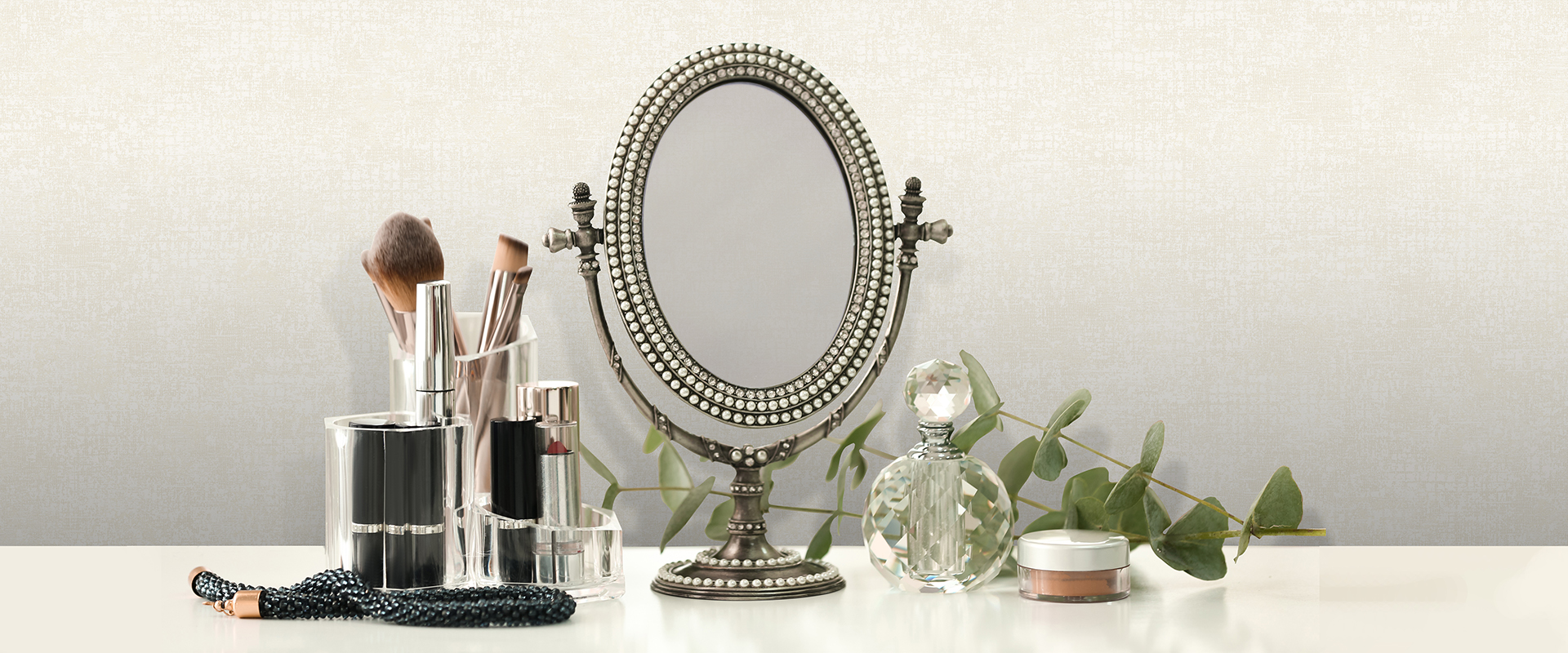 Victoria Stenova 889382 Фон DINASTIA 889382  - Вид №1