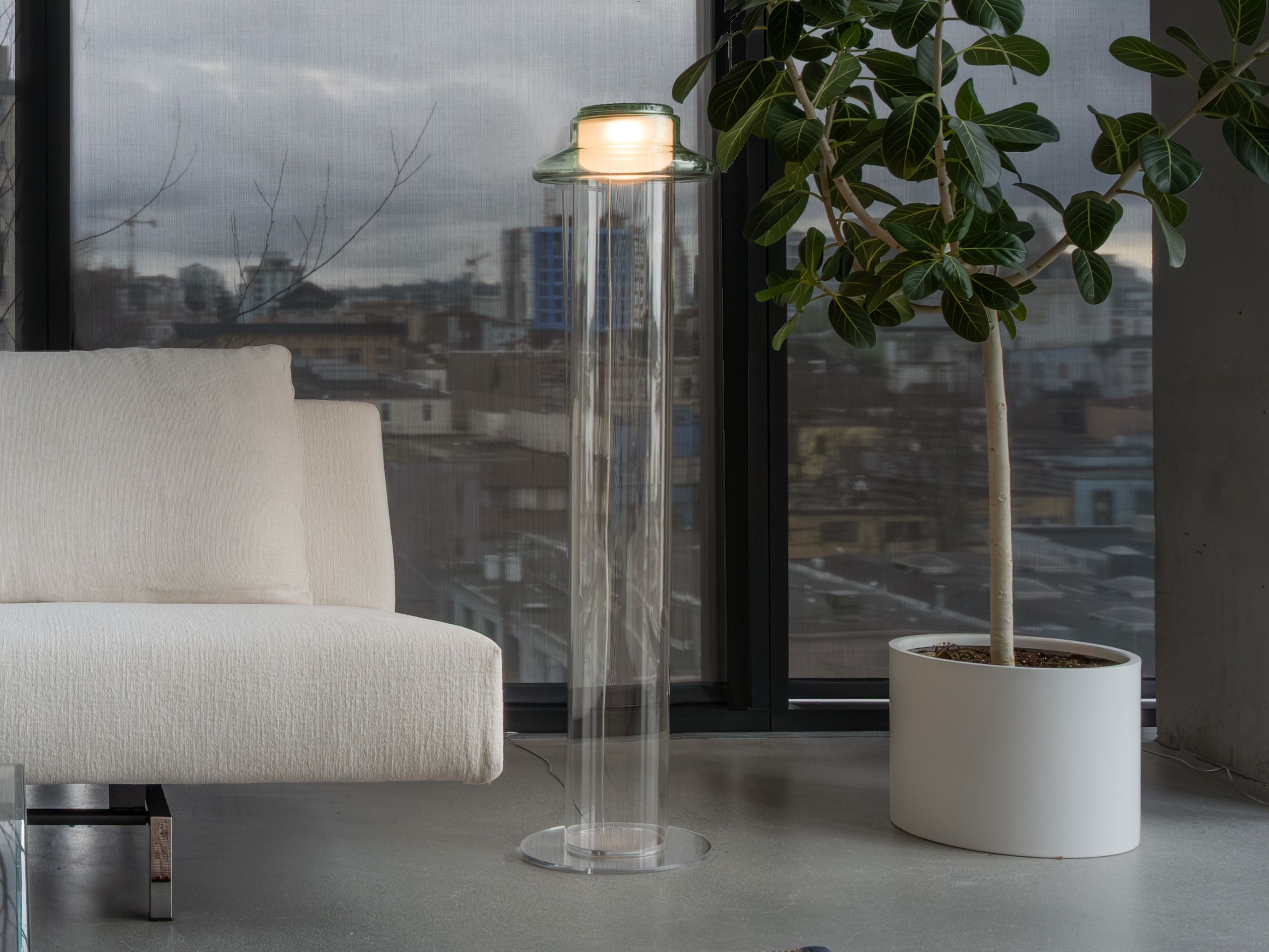 Стеклянный торшер A-N-D Pace ARCH-00097459